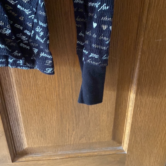 Such a cute Daytrip top! - Picture 3 of 5